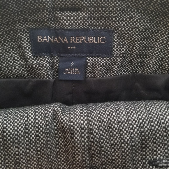 Banana Republic pencil skirt 2 - Picture 2 of 8